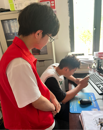 走进大杉坪，看见新气象：avove直播
“众望”小组赴大杉坪村开展调研活动